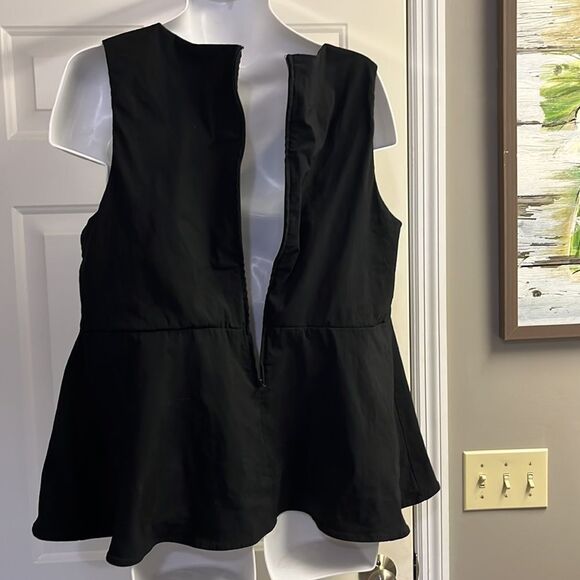 Torrid Black Sleeveless Peplum Top with Back Zipper and Faux Front Buttons-Sz 2 - Picture 10 of 15